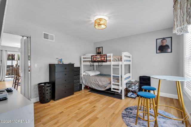 209 Gilford Avenue, Island Heights, NJ 08732