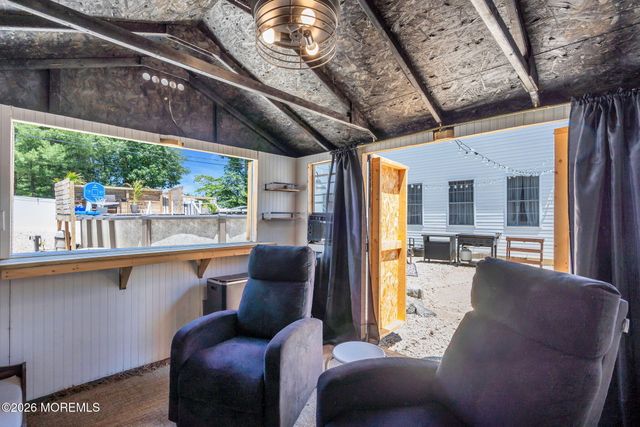 209 Gilford Avenue, Island Heights, NJ 08732