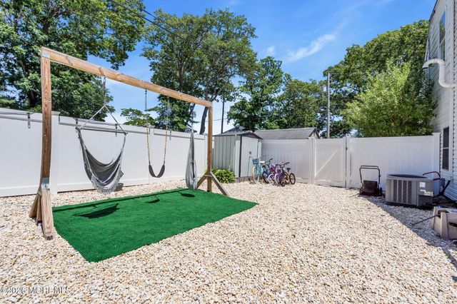209 Gilford Avenue, Island Heights, NJ 08732