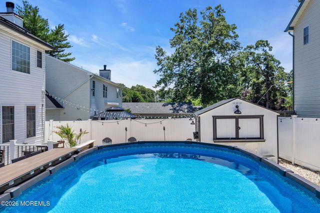 209 Gilford Avenue, Island Heights, NJ 08732