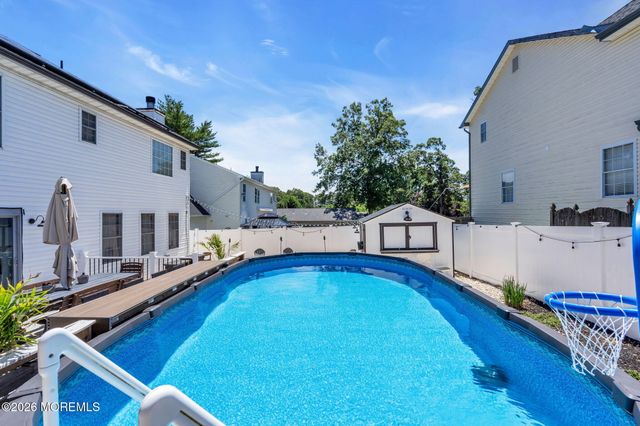 209 Gilford Avenue, Island Heights, NJ 08732