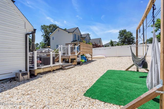 209 Gilford Avenue, Island Heights, NJ 08732