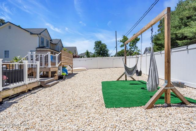 209 Gilford Avenue, Island Heights, NJ 08732