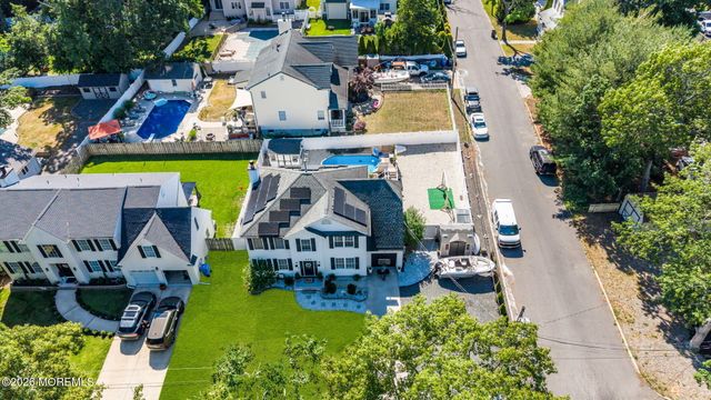209 Gilford Avenue, Island Heights, NJ 08732