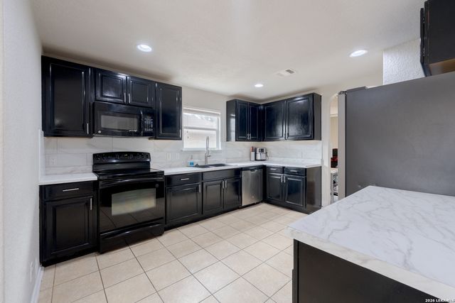 6131 Imperial Topaz, San Antonio, TX 78222