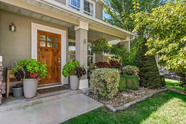 335 E Willowcreek Dr, Middleton, ID 83644