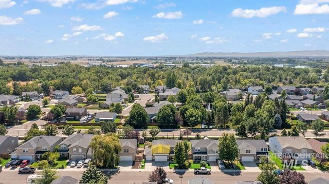 335 E Willowcreek Dr, Middleton, ID 83644