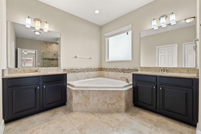 18696 MALINCHE LOOP, Spring Hill, FL 34610