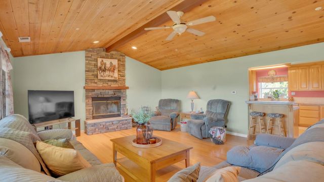 21160 Valle San Juan Drive, Salinas, CA 93907