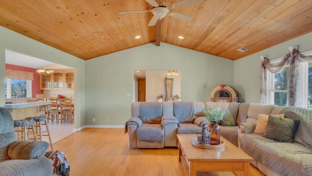 21160 Valle San Juan Drive, Salinas, CA 93907