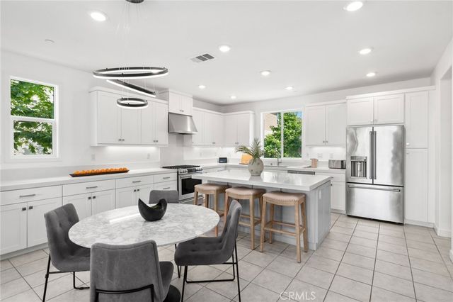 258 Merit, Irvine, CA 92618