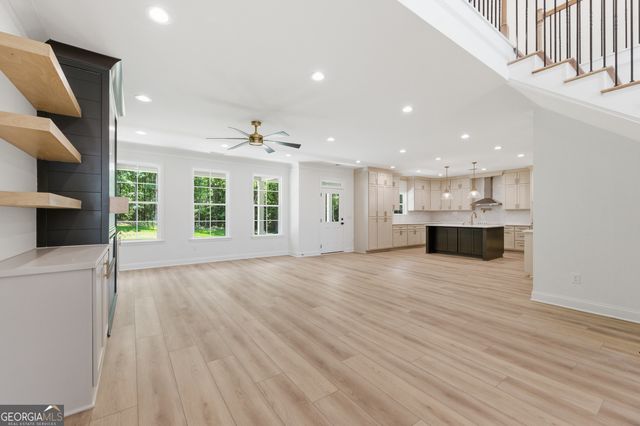 1016 Queens Bridge Way, Griffin, GA 30223