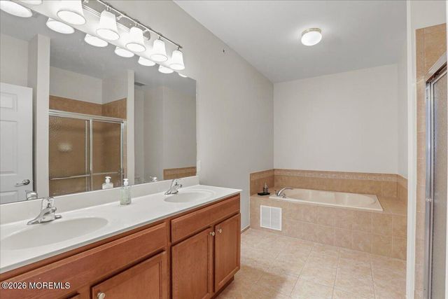 203 Canterbury Lane, Morganville, NJ 07751