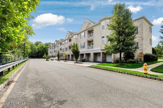 203 Canterbury Lane, Morganville, NJ 07751