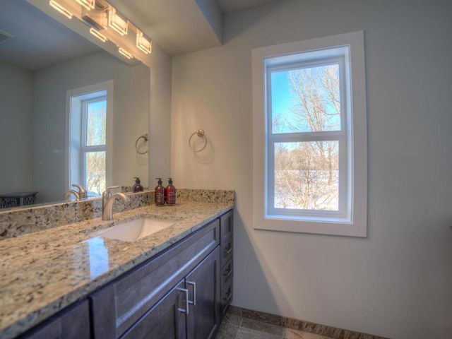 1068 Argyle Street, Saint Paul, MN 55103