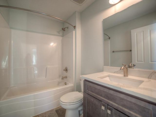 1068 Argyle Street, Saint Paul, MN 55103