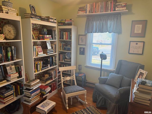 1803 W CHERRY Street, Marion, IL 62959