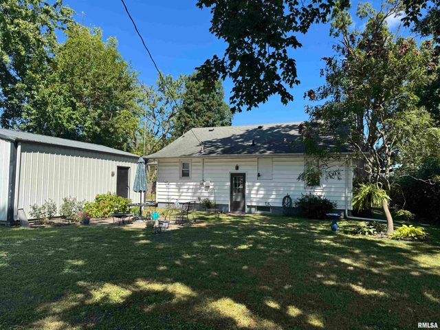 1803 W CHERRY Street, Marion, IL 62959