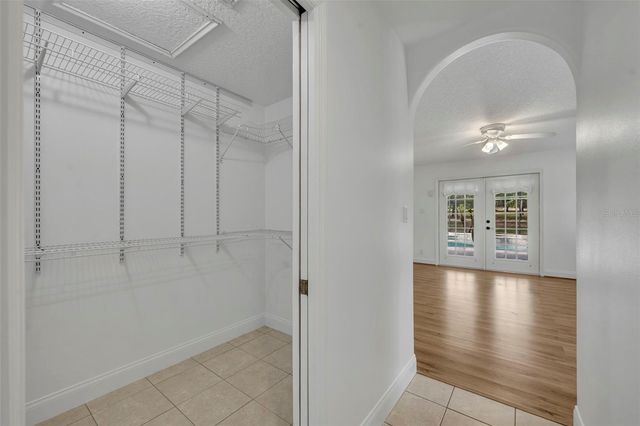 1717 W KELLY PARK ROAD, Apopka, FL 32712