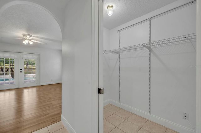 1717 W KELLY PARK ROAD, Apopka, FL 32712