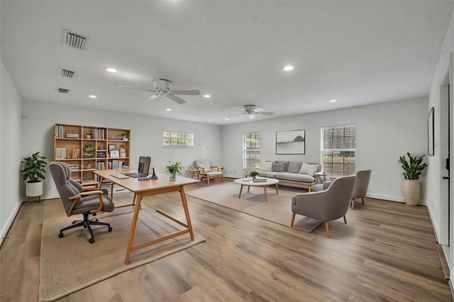 1717 W KELLY PARK ROAD, Apopka, FL 32712