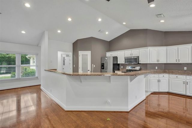 1717 W KELLY PARK ROAD, Apopka, FL 32712