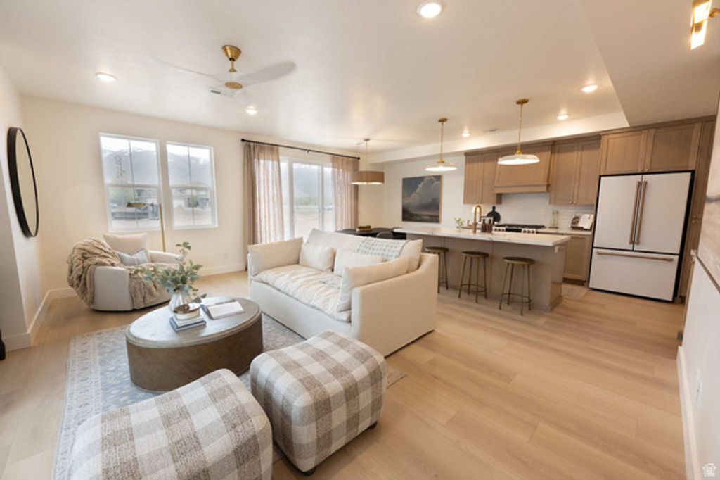 1445 W PLEASANT VIEW DR #31, Kaysville, UT 84037 — photo 2