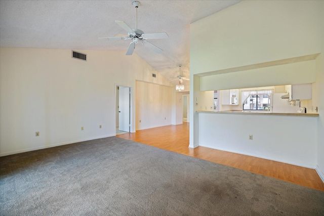 674 BIRD BAY CIRCLE 20, Venice, FL 34285