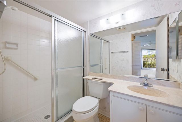 674 BIRD BAY CIRCLE 20, Venice, FL 34285