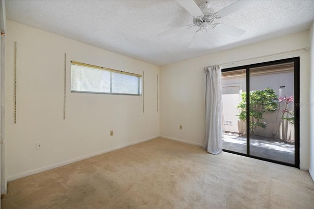 674 BIRD BAY CIRCLE 20, Venice, FL 34285