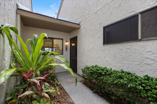 674 BIRD BAY CIRCLE 20, Venice, FL 34285