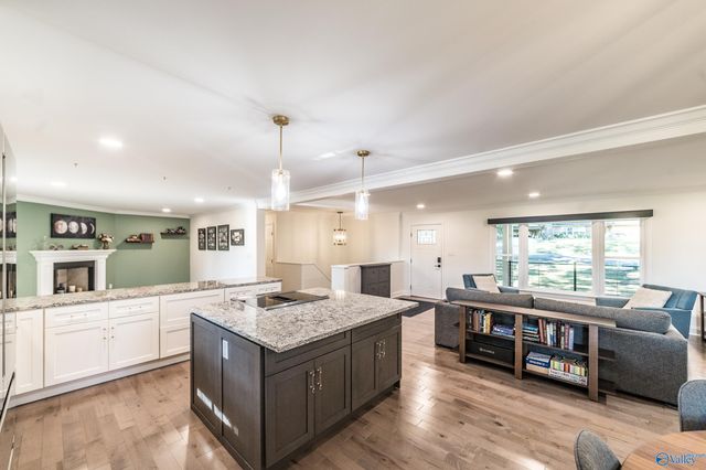 7705 Martha Drive SE, Huntsville, AL 35802
