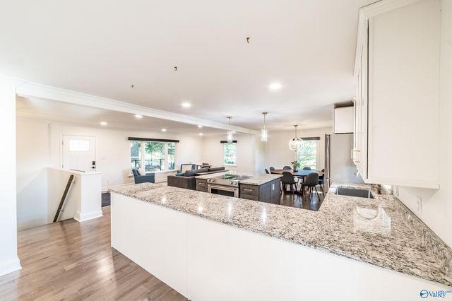 7705 Martha Drive SE, Huntsville, AL 35802