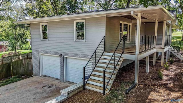7705 Martha Drive SE, Huntsville, AL 35802