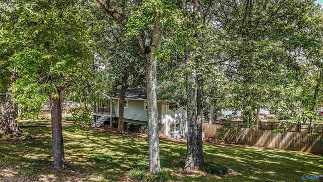 7705 Martha Drive SE, Huntsville, AL 35802