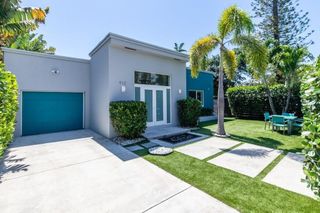 912 NE 17th Ter, Fort Lauderdale, FL 33304