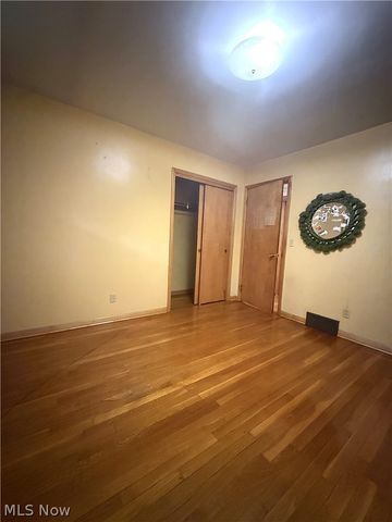 1952 Dodge Drive NW, Warren, OH 44485