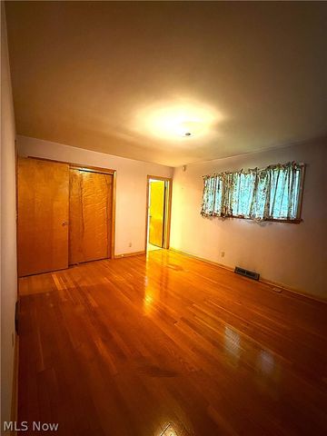1952 Dodge Drive NW, Warren, OH 44485