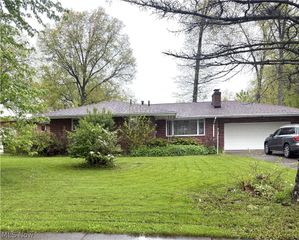 1952 Dodge Drive NW, Warren, OH 44485