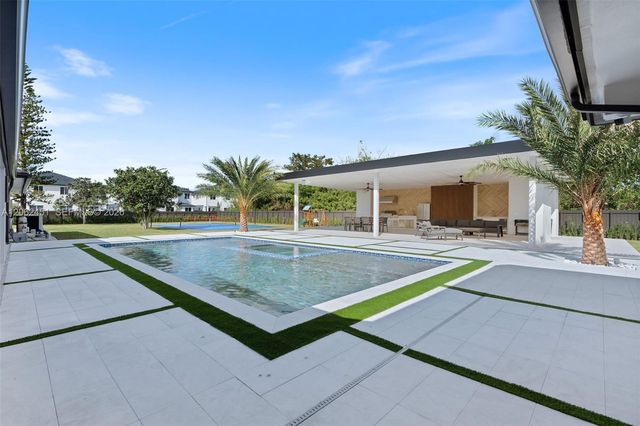 12425 SW 226th St, Miami, FL 33170