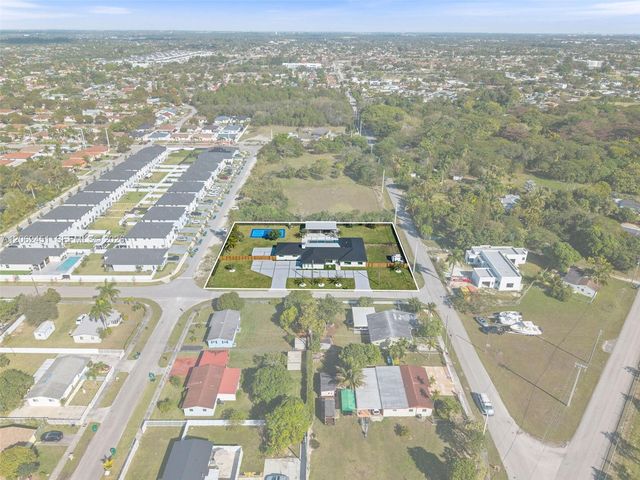 12425 SW 226th St, Miami, FL 33170