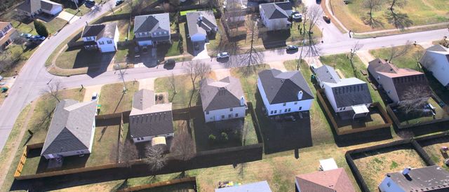 2131 Carlton Ln, Thompsons Station, TN 37179