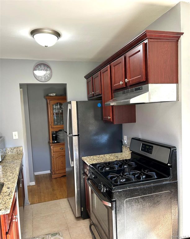 355 Route 111 Unit #30 Route 111 30, Smithtown, NY 11787 — photo 5