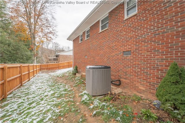 5110 Ridgecross Drive, Cross Lanes, WV 25313