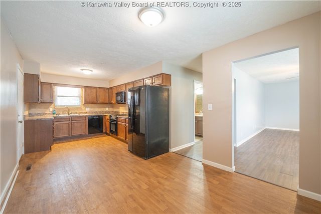 5110 Ridgecross Drive, Cross Lanes, WV 25313