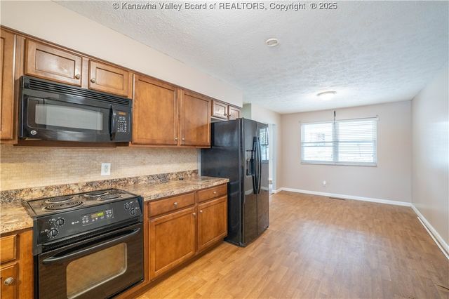 5110 Ridgecross Drive, Cross Lanes, WV 25313