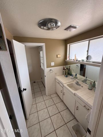 313 Clairemont Road, El Paso, TX 79912