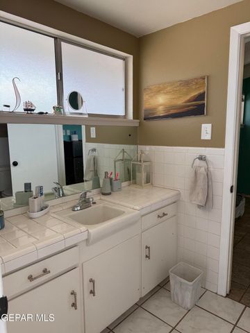 313 Clairemont Road, El Paso, TX 79912