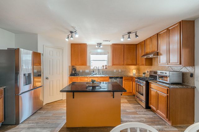 25403 Barmby Drive, Tomball, TX 77375