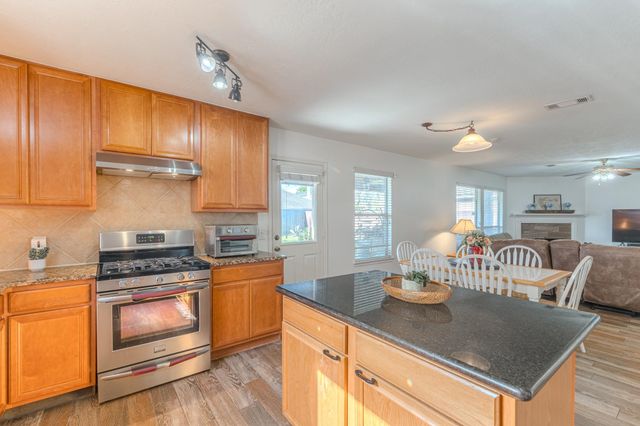 25403 Barmby Drive, Tomball, TX 77375